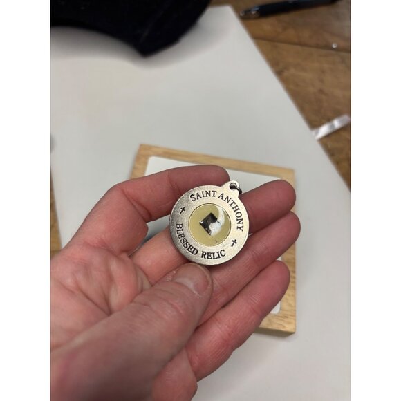 Saint Anthony Blessed Relic Keychain With Double-Sided Religious Medallion & Cha - Picture 6 of 8